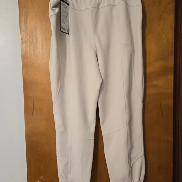 NWT Lululemon Brushed Softstreme Ribbed HR Jogger White Opal Size 14 - Picture 3 of 8